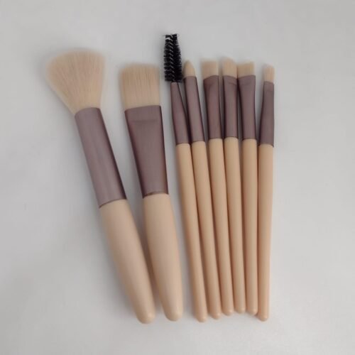 Set x8 brochas de maquillaje